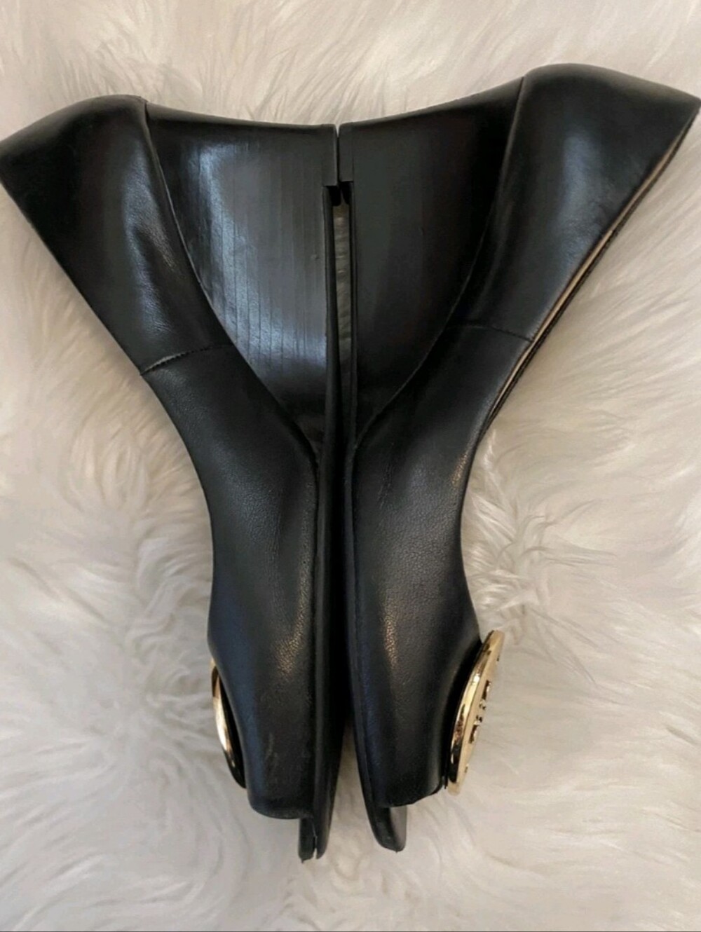 Tory Burch Black Leather Peep-Toe Flats with Gold Logo - Picture 6 of 12